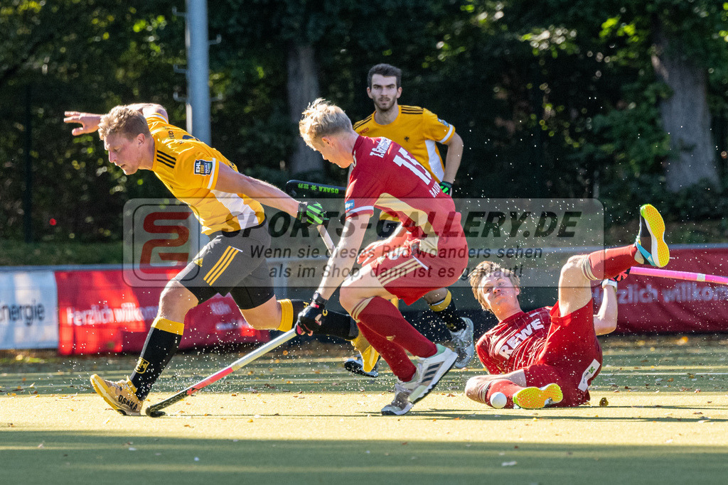 SFE_20221009_0042 | 1. Bundesliga Hockey Herren Rot-Weiss Köln - Harvestehuder THC am 09.10.2022 in Köln (KTHC Stadion Rot-Weiss Köln Tennis and Hockey Club), Photo: Stephan Fehrmann 2022 (Sports-Gallery),Tom Grambusch ( Rot-Weiss Köln #15 ) ,Mats Grambusch ( Rot-Weiss Köln #3 )