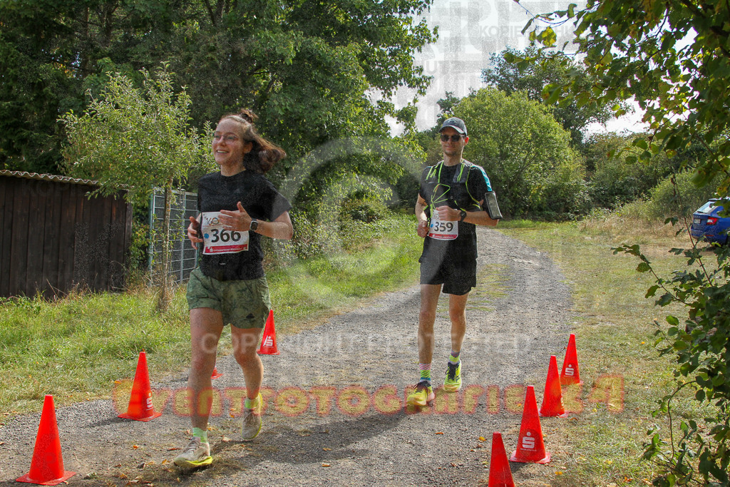 250830_1158_EV4_3737 | Sportfotografie im Rhein-Sieg Kreis, Köln, Bonn, NRW, Rheinland Pfalz, Hessen, etc. Unser Tätigkeitsfeld umfasst den Laufsport vom Volkslauf über den Marathon, Duathlon, Triathon bis zum Ultralauf wie Kölnpfad Ultra oder Schindertrail.