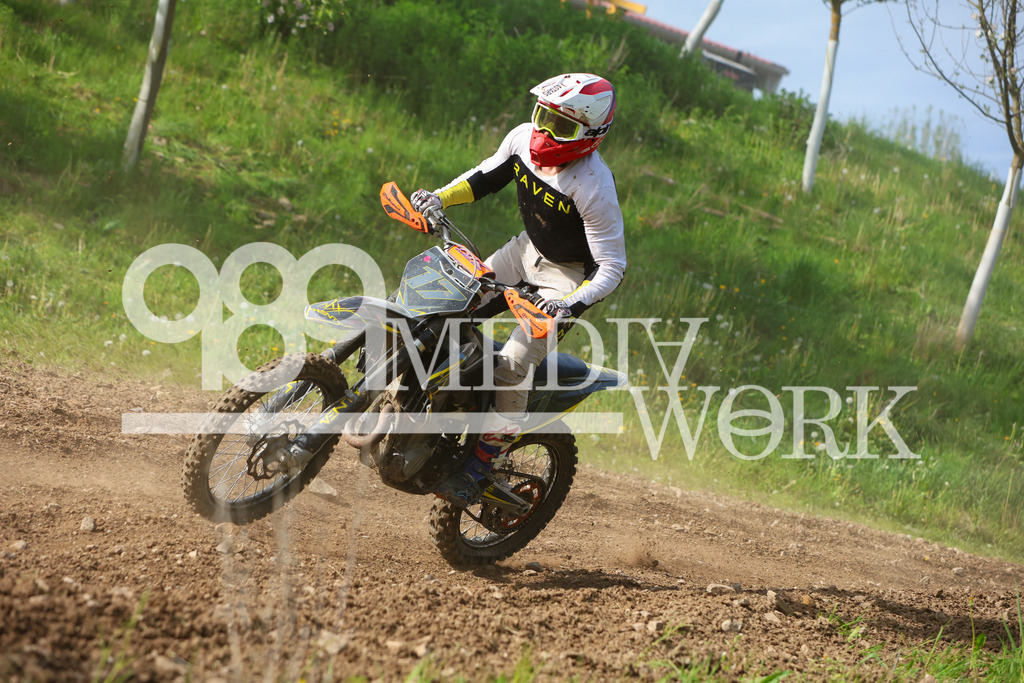 5E6A8104 | 989 MEDIAWORK