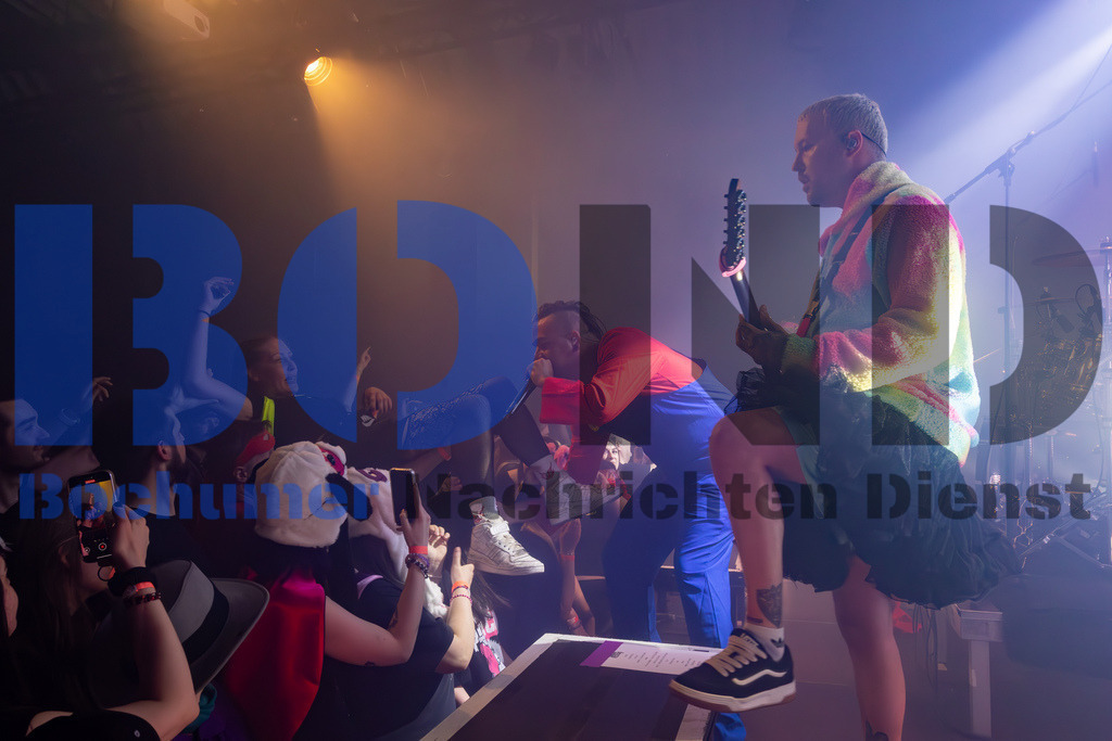 SES_SPCKOL20250501-4 | bond - Realisiert mit Pictrs.com