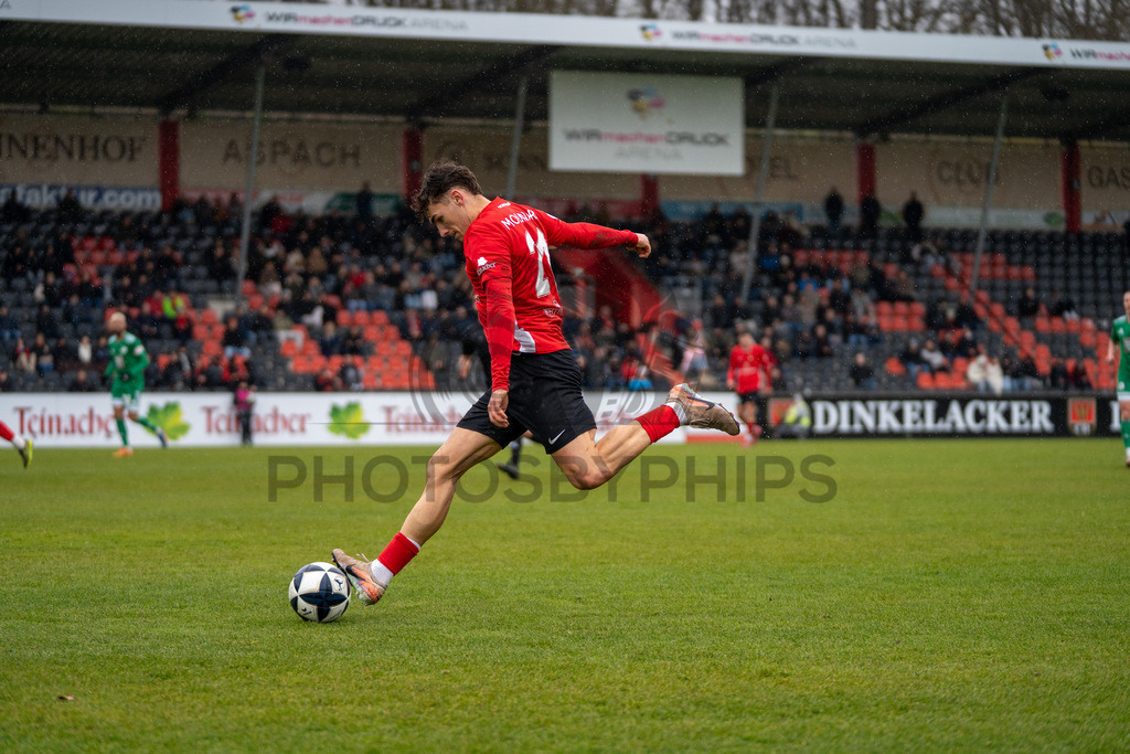 SG Sonnenhof Grossaspach vs. FC 08 Homburg, Fussball, Regionalliga Suedwest, 26. Spieltag, 28.03.2026 | Luca Molinari (SG Sonnenhof Grossaspach, #21),SG Sonnenhof Grossaspach vs. FC 08 Homburg, Fussball, Regionalliga Suedwest, 26. Spieltag, 28.03.2026