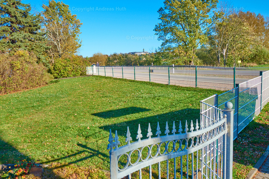 Schloss Hubertusburg vom Horstsee aus 02 | Bedeutsame Landschaften Deutschlands - Realisiert mit Pictrs.com