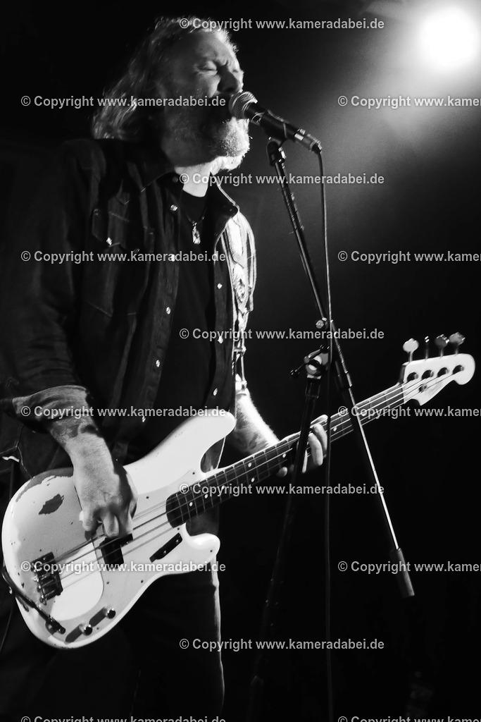 Konzert : Black Bottle Riot am 14.11.2025 im Rare Guitar in Münster | Konzert : Black Bottle Riot am 14.11.2025 im Rare Guitar in Münster - Realisiert mit Pictrs.com