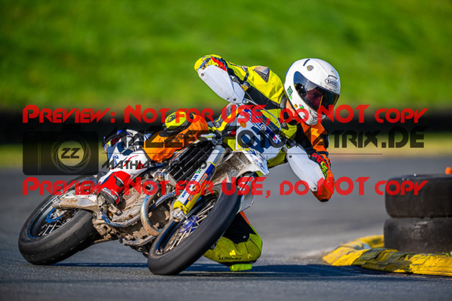 MaZZes_FotoMatrix_230930_2241 | S2