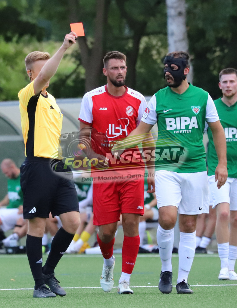 FC RW Kirchlengern - TuS Dornberg | Auf dem Bild zu sehen: Schiedsrichter: Jonas FriesenFC RW Kirchlengern, TuS Dornberg, Saison 25/26, Landesliga, Kirchlengern, Deutschland - Realisiert mit Pictrs.com