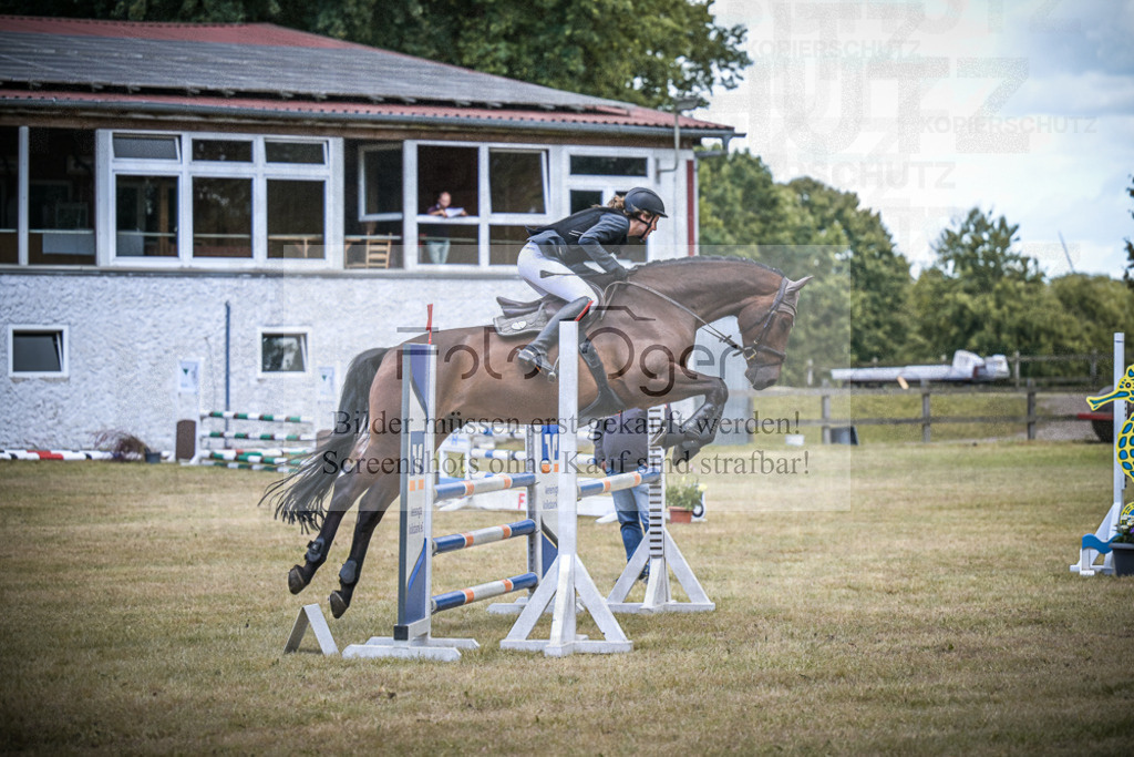 DOS_0314 | Entdecke hochwertige Reitturnierfotos von Foto Oger. Professionell, emotional und authentisch – jetzt Lieblingsmomente im Shop bestellen.Deutschlandweite Turnierfotografie. - Realisiert mit Pictrs.com