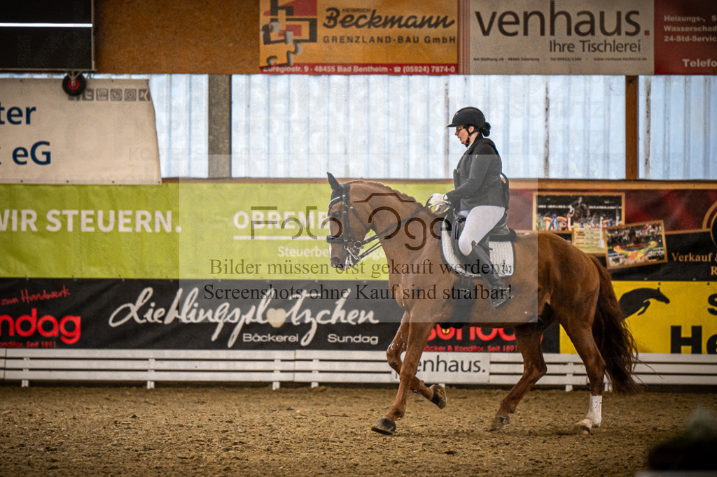 DOS_3830 | Entdecke hochwertige Reitturnierfotos von Foto Oger. Professionell, emotional und authentisch – jetzt Lieblingsmomente im Shop bestellen.Deutschlandweite Turnierfotografie. - Realisiert mit Pictrs.com