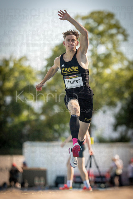 Juniorengala 2026; Mannheim, 13.06.2026 | MANNHEIM, GERMANY - JUNE 13, 2026 : Benedikt Maurer (GER/LG Stadtwerke Muenchen) competing in the men’s U20 triple jump during the Juniorengala 2026 at Michael-Hoffmann-Stadion on June 13, 2026 in Mannheim, Germany.