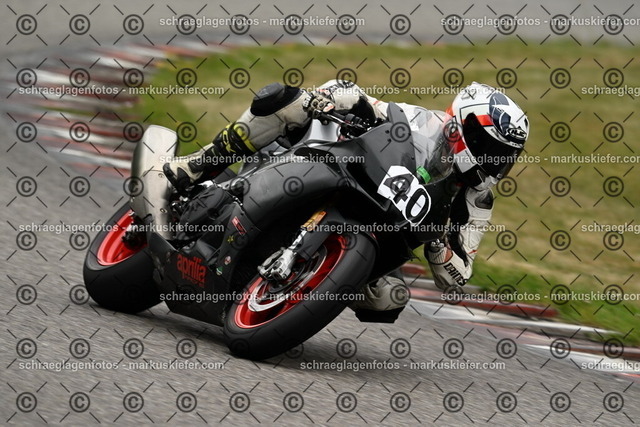 25bt02-1323 | markuskiefer.com - Realisiert mit Pictrs.com
