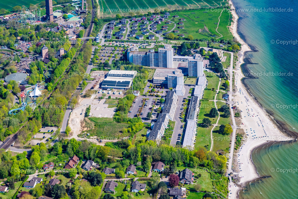 Sierksdorf_ELS_5322010524 | SIERKSDORF 01.05.2024 Ortsansicht am Meeres- Küstenbereich der Ostsee in Sierksdorf im Bundesland Schleswig-Holstein. // Village on marine coastal area of Baltic Sea in Sierksdorf in the state Schleswig-Holstein. Foto: Martin Elsen