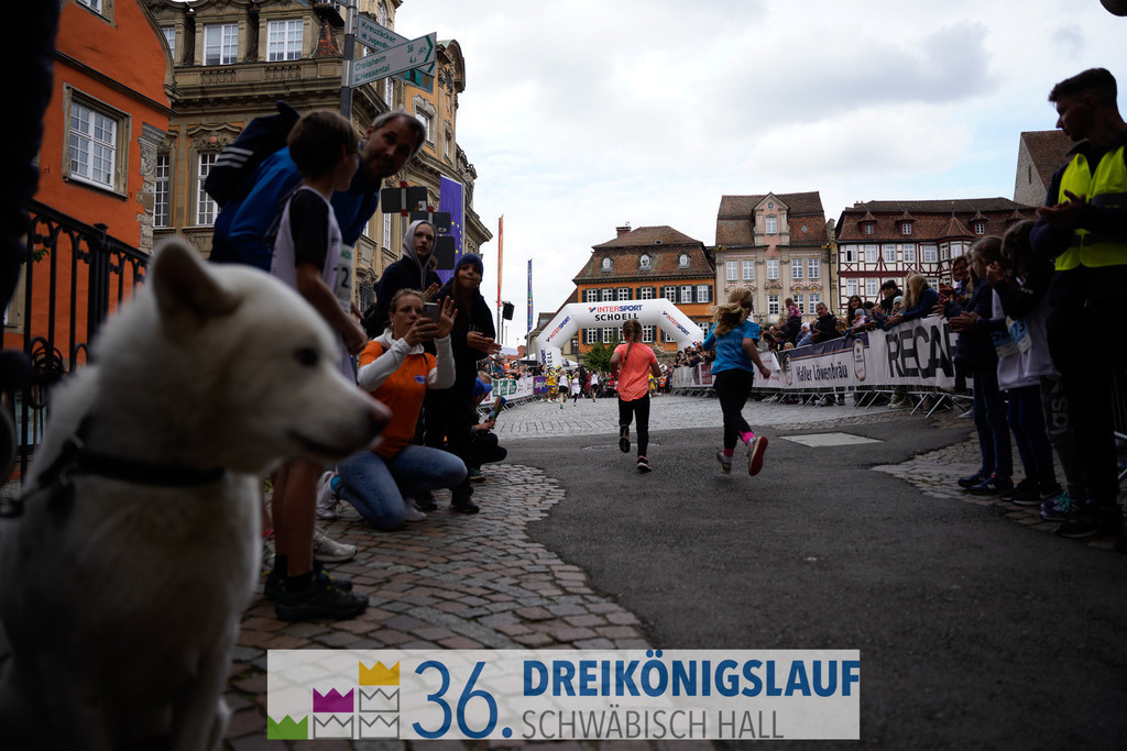 AOK Junior Cup 400m | 3Königslauf 2022 AOK Junior Cup 400m - Realisiert mit Pictrs.com