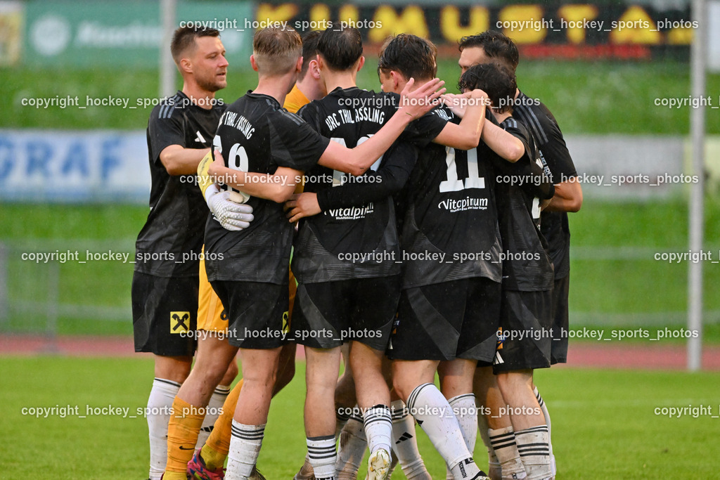 SV Rapid Lienz vs. URC Thal Assling | #11 Pascal Oliver Kofler Thal Assling, Jubel Thal Assling Mannschaft, #22 Samuel Stephan Schönegger Thal Assling, #11 Pascal Oliver Kofler Thal Assling, , SV Rapid Lienz vs. URC Thal Assling, SV Rapid Lienz vs. URC Thal Assling am 08.06.2024 in Lienz (Dolomiten Satadion), Austria, (Photo by Bernd Stefan)