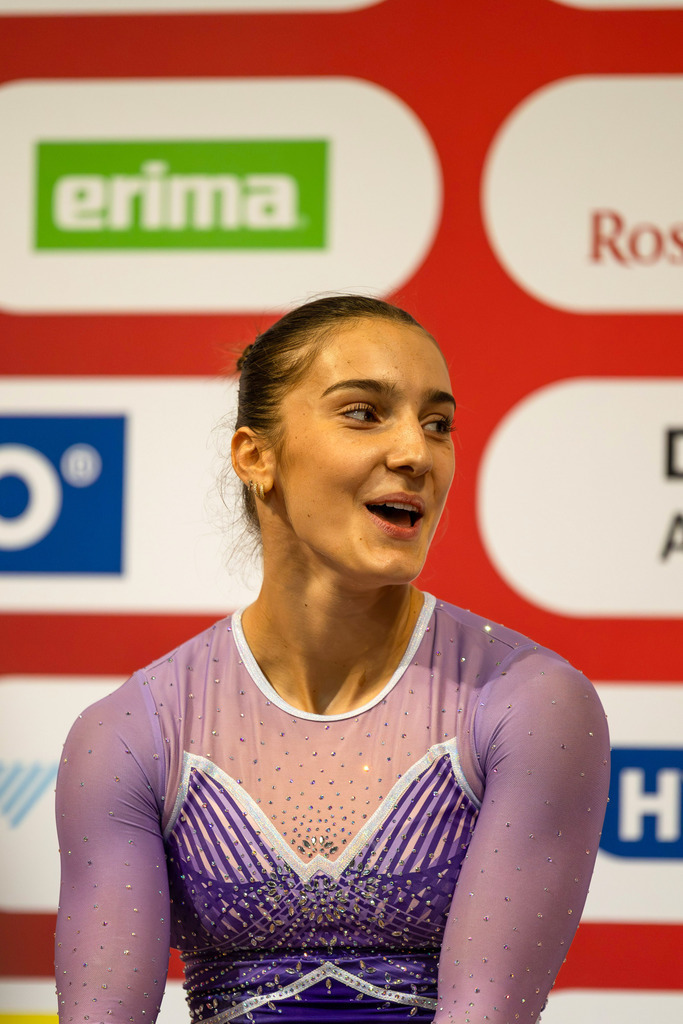 DM Finals 2026; Gerätfinals Frauen Stufenbarren | DM Finals 2026; Gerätfinals Frauen Stufenbarren***Helen Kevric gewinnt Gold am Stufenbarren - Realisiert mit Pictrs.com