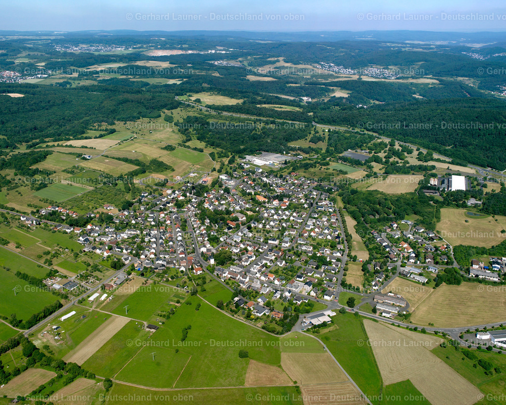2610469 | HöRBACH 09.06.2006 Stadtansicht des Innenstadtbereiches  in Hörbach im Bundesland Hessen, Deutschland // City view on down town  in Hörbach in the state Hesse, Germany Foto: Gerhard Launer