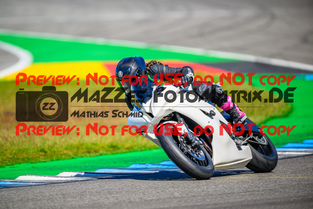 MaZZes_Fotomatrix_20260425_6007705_1342-2 | GRUEN