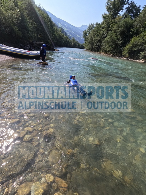 GOPR4087 | Bestelle die Bilder deines Berg- oder Wasser-Abenteuers mit Mountain Sports bequem von zu Hause aus direkt über unseren Online Fotoshop von pictrs.com. - Realisiert mit Pictrs.com