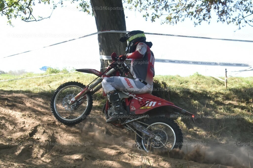 DSC_0214 | Sportfotografie , Motorsport, Motoross, Reitsport, Mointainbike, Enduro,
Landschaft , Outdoor, Eventfotografie, Landschaft, Bilder online bestellen - Realisiert mit Pictrs.com