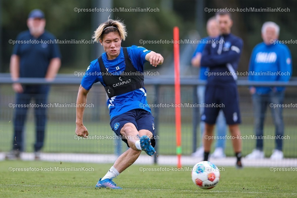 KSC02092502210 | 02.09.2025, Fußball, Training Karlsruher SC, 2. Fußball Bundesliga, Trainingsplatz am BBBank Wildpark Stadion Karlsruhe, Saison 2025 2026: Shio Fukuda (KSC #13) 