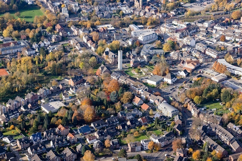 Luftbilder Herzogenrath-7364 | Luftbildfotografie Ortsansicht der Straßen und Häuser der Wohngebiete an der Uferstraße, Ferdinand-Schmetz-Platz in Herzogenrath im Bundesland Nordrhein-Westfalen, Deutschland. - Realisiert mit Pictrs.com