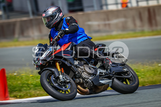 0010-260606BB-021_10 | Deine Full-Service-Agentur für ✔️Videoproduktionen und ✔️Motorsportfotografie Jetzt Angebot anfragen!