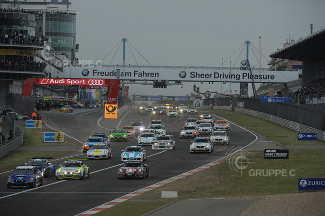 Motorsports / 24 Stunden Nürburgring 2015, Nürburgring-Nordschleife, GER | (114): Carlo van Dam, Hideki Yamauchi, Tim Schrick, Marcel Lasée - (117): Matthias Wasel, Thomas Wasel, Marcus Löhnert, Elmar Deegener - (164): Claudius Karch, Ivan Jacoma, Jörg Viebahn, Jim Briody - Realisiert mit Pictrs.com