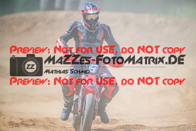 MaZZes_FotoMatrix_220529_6490 | Fotograf Mathias Schmid
Sportfotograf,
Eventfotograf,
Hochzeitsfotograf,
Portraitfotograf