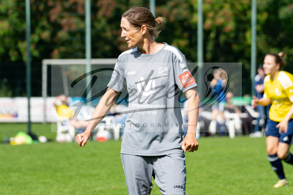 20260906_RULSVK_0527 | Fußball, Frauen:   beim Spiel der Kreisliga zwischen SG Rulle/Haste vs. SV Kettenkamp am 06.09.2026 im Stavermann-Sportpark in Rulle/Wallenhorst, Deutschland.(Foto von Nico Paetzel) - Realisiert mit Pictrs.com