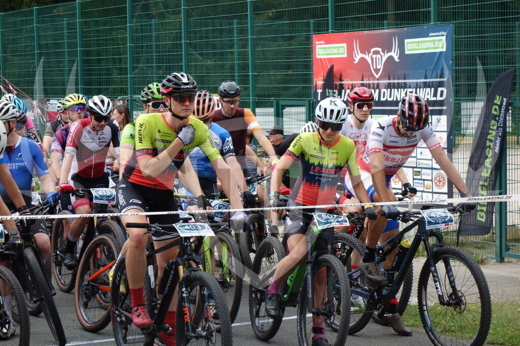 DSC03746 | Fotogalerie der Treibjagd im Dunkelwald - Dein MTB Etappenrennen im Erzgebirge - Realisiert mit Pictrs.com