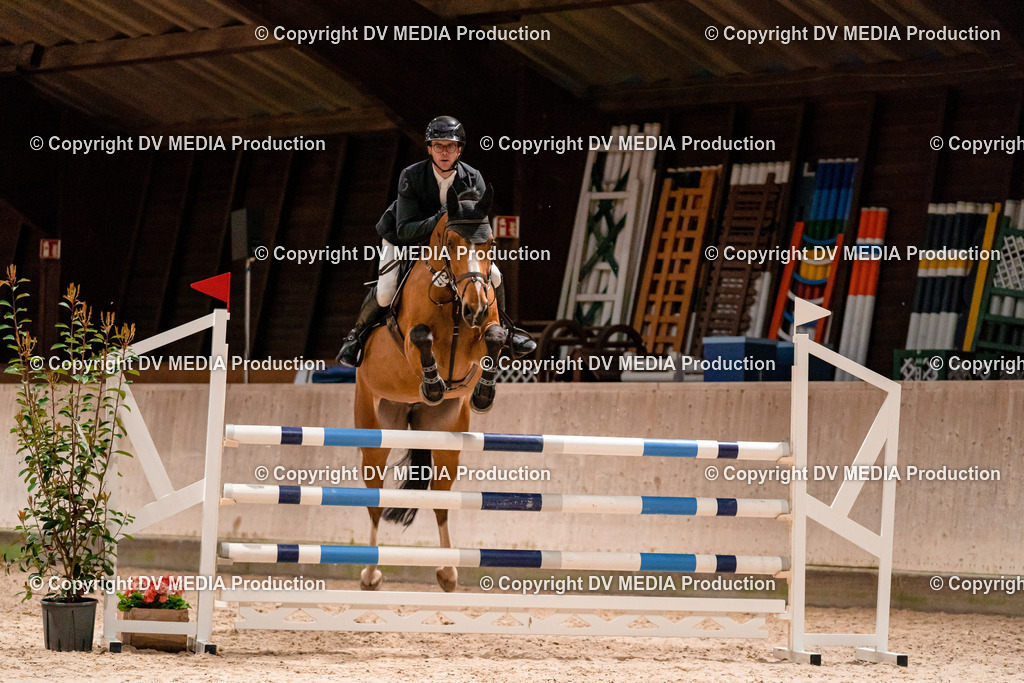 Springen Tag 1-806 | dv-media-shop - Realisiert mit Pictrs.com