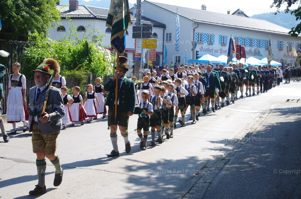 IMGP4013 | fotografiert von Axel PollmannLeonhardi Wallfahrt Benediktbeuern und Murnau, Fronleichnam, Fasching, Landschaft im Loisachtal und Benediktbeuern  - Realisiert mit Pictrs.com