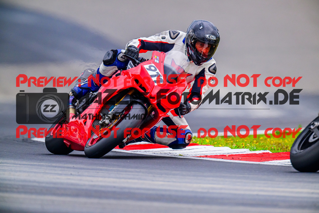 MaZZes_FotoMatrix_240910_6007705_2-396 | WEISS