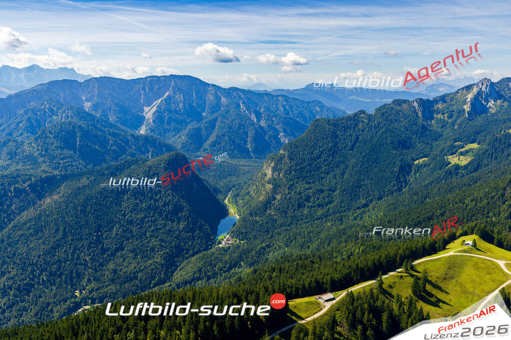 Luftaufnahme von Förchensee Ruhpolding Bild- Das Luftbild wurde 2025 vom UL-Flugzeug heraus erstellt ( keine Drohne ) - Hochauflösende Luftaufnahme -Nicht vergleichbar mit Google Maps oder Satelittenbilder- Die Geschenkidee !Mit Lizenz und Bildrechte bestellbar