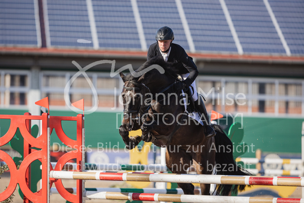 230411_Mühlen_04SprPf-L-481 | Deine schönsten Turniermomente als professionelle Fotos! Entdecke hochwertige Pferdesport-Fotografie im Online-Shop. Jetzt Fotos finden & bestellen!