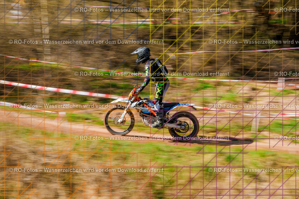 3 Lauf Mernes-200 | Sportfotografie von RO-Fotos: Motorsport, Motocross, Enduro, Laufveranstaltungen und Triathlon. Professionelle Fotos von Sportlern und Events. - Realisiert mit Pictrs.com