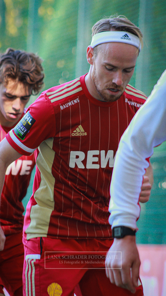 Rot - Weiß Köln - Havesterhuder THC 09.10.22-47 | lanaschraderfotografie - Realisiert mit Pictrs.com