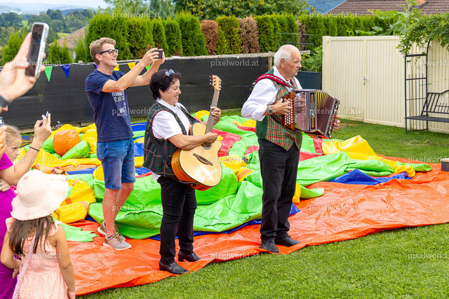 Sommerfest - Kindertagesstätte Wichtelvilla & Zwergenwald | Bildershop von pixelworld.at - Realisiert mit Pictrs.com