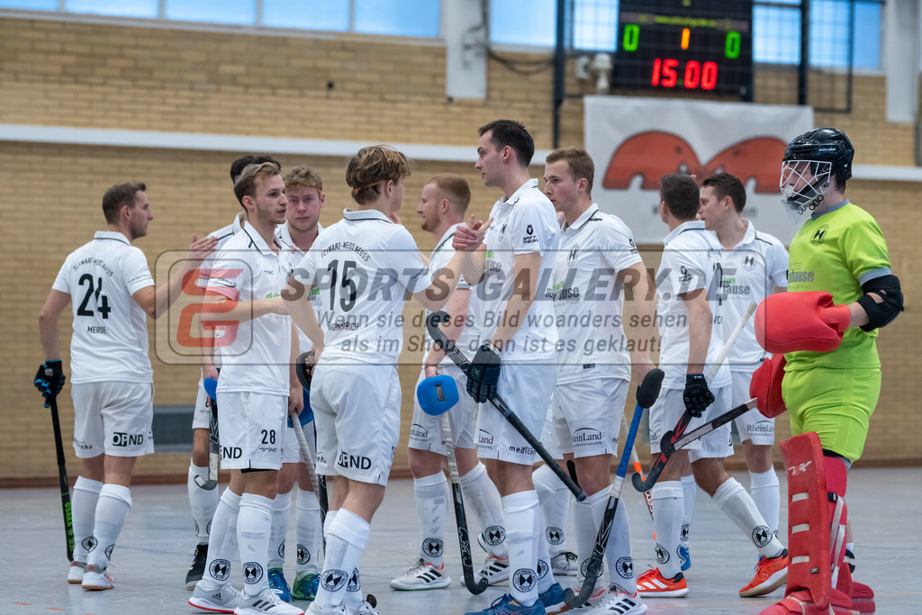 SFE_20230115_0011 | 1. Bundesliga Hockey Herren Schwarz-Weiss Neuss - Crefelder HTC am 15.01.2023 in  (Sporthalle Jahnerstrasse), Photo: Stephan Fehrmann 2022 (Sports-Gallery),Finn LangHeinrich ( Schwarz-Weiss Neuss #15 )