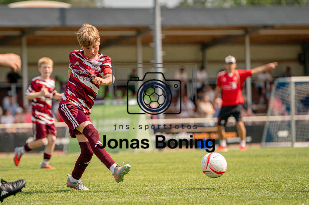 Fußball I E-Junioren I Saison 2025-2026 I OM-Cup Lüsche I Samstag  I 22564 | jns.sportfotos - Realisiert mit Pictrs.com
