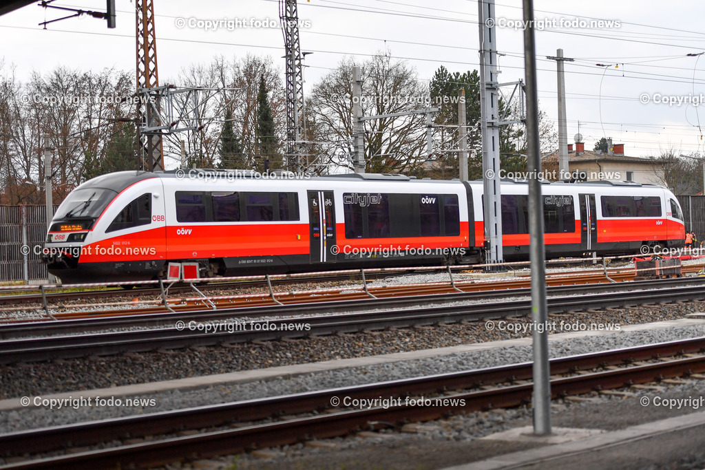 Baufortschritt Ausbau Weststrecke_ ÖBB_ 07.12.2022-19 | 07.12.2022, ÖBB Weststrecke , AUT, Besichtigung Ausbau Weststrecke 4 gleisig, im Bild OeBB Cityjet