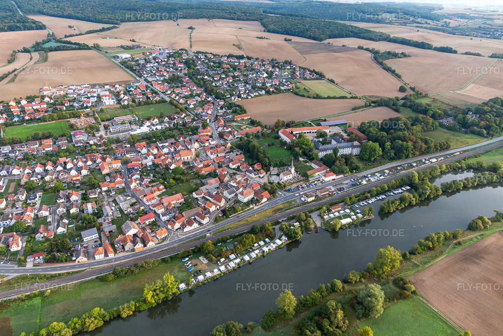 Luftbild: Bootsstege des Motorbootclub Obertheres im Ortsteil Obertheres in Theres im Bundesland Bayern in Deutschland. Foto: IMG_111133.jpg vom 09.09.2018 durch Werner Riehm/FLY-FOTO.de1. Motorbootclub Obertheres e.V