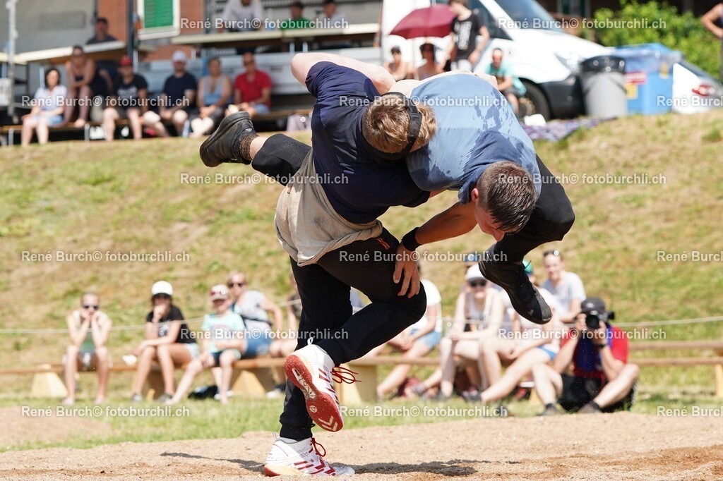 61 | René Burch leidenschaftlicher Fotograf aus Kerns in Obwalden.  Hier finden sie Sport, Landschaft und Natur Fotografie.
 - Realisiert mit Pictrs.com