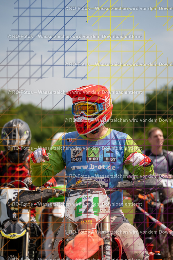 Wolfshausen 5 Lauf -28 | Sportfotografie von RO-Fotos: Motorsport, Motocross, Enduro, Laufveranstaltungen und Triathlon. Professionelle Fotos von Sportlern und Events. - Realisiert mit Pictrs.com