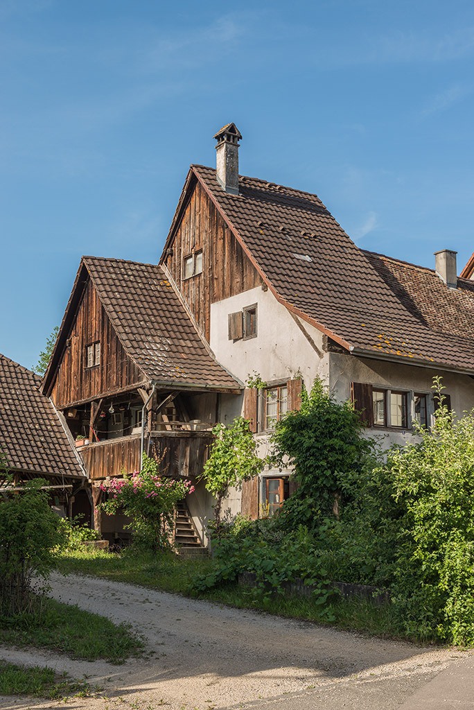 Ehemaliges Bauernhaus | in Bubendorf, Baselland, Schweiz. - Realisiert mit Pictrs.com