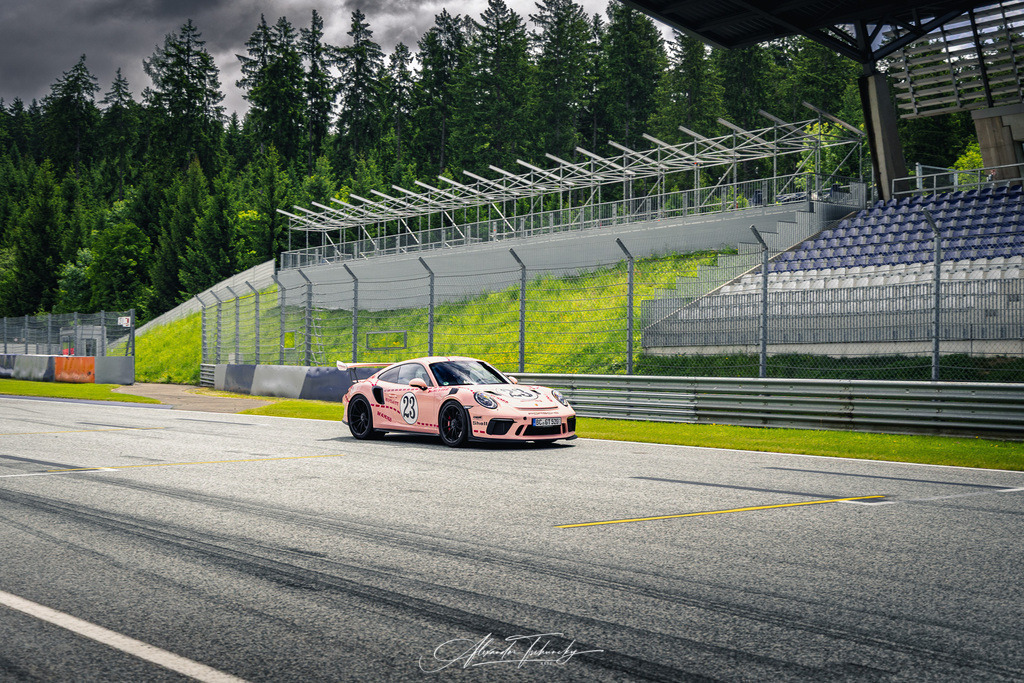 R6AT2640 _Alexander Tschuncky | Entdecken Sie die faszinierende Welt von Alexander Tschuncky Arts: Kreative Fotografie, atemberaubende Automobilkunst und hochwertiger Bilderdruck. Lassen Sie sich inspirieren! - Realisiert mit Pictrs.com
