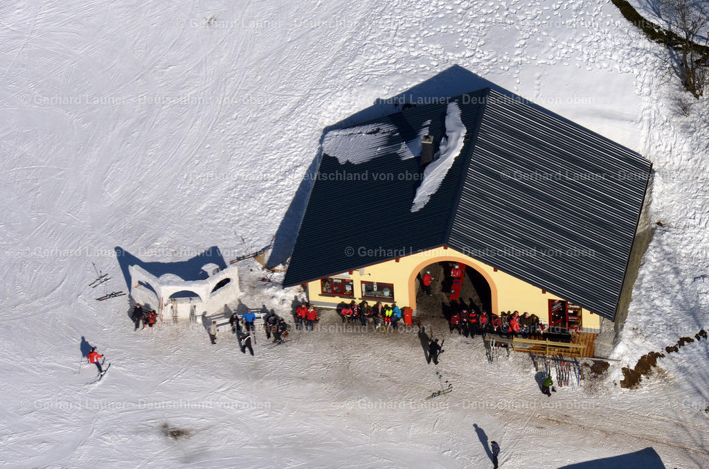 3301236 | Skilhütte bei Schmiedefeld am Rennsteig