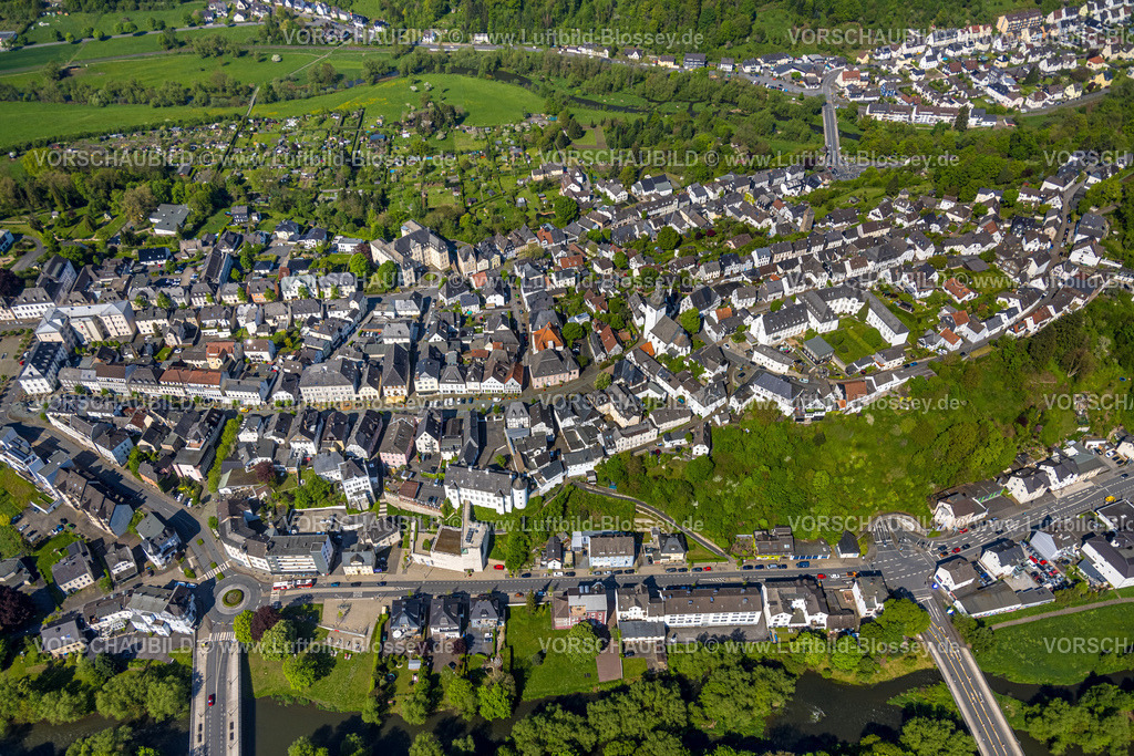 Arnsberg230500545 | Luftbild, City und Altes Rathaus, Kirche Alter Markt, Sauerland Museum, Bezirksregierung, Arnsberg, Sauerland, Nordrhein-Westfalen, Deutschland