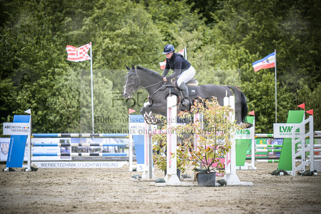 DOS_4671 | Entdecke hochwertige Reitturnierfotos von Foto Oger. Professionell, emotional und authentisch – jetzt Lieblingsmomente im Shop bestellen. - Realisiert mit Pictrs.com