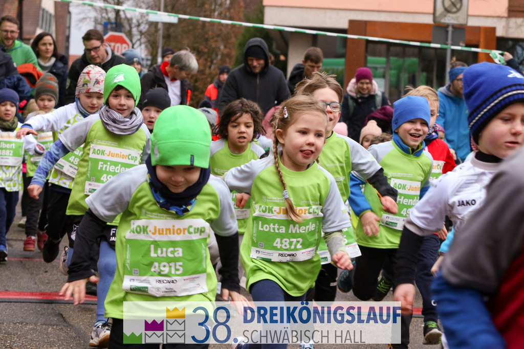 400m AOK Junior Cup | 3 Koenigslauf 2024 400m AOK Junior Cup - Realisiert mit Pictrs.com