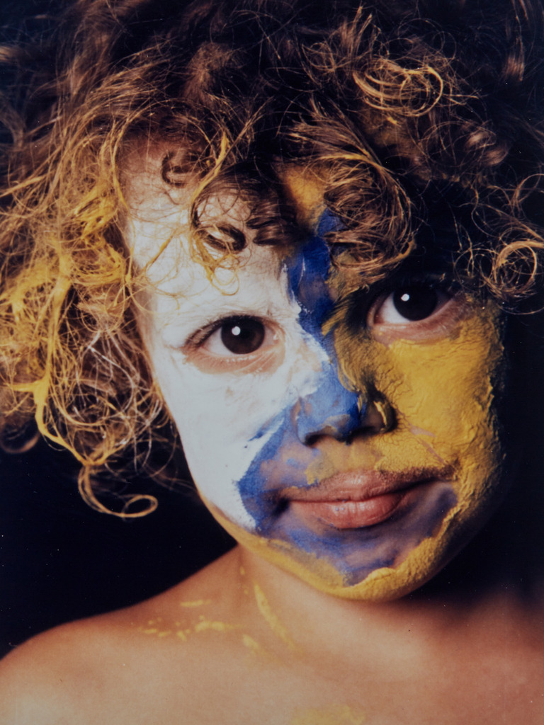 049art_Bee-Braxm_0961 | Werk aus  dem Jahr 1994   Nach einer Aktion im Ritterhausmuseum Offenburg. Kunstmaler Rainer Braxmaier und Modefotograf Wilfried Beege.