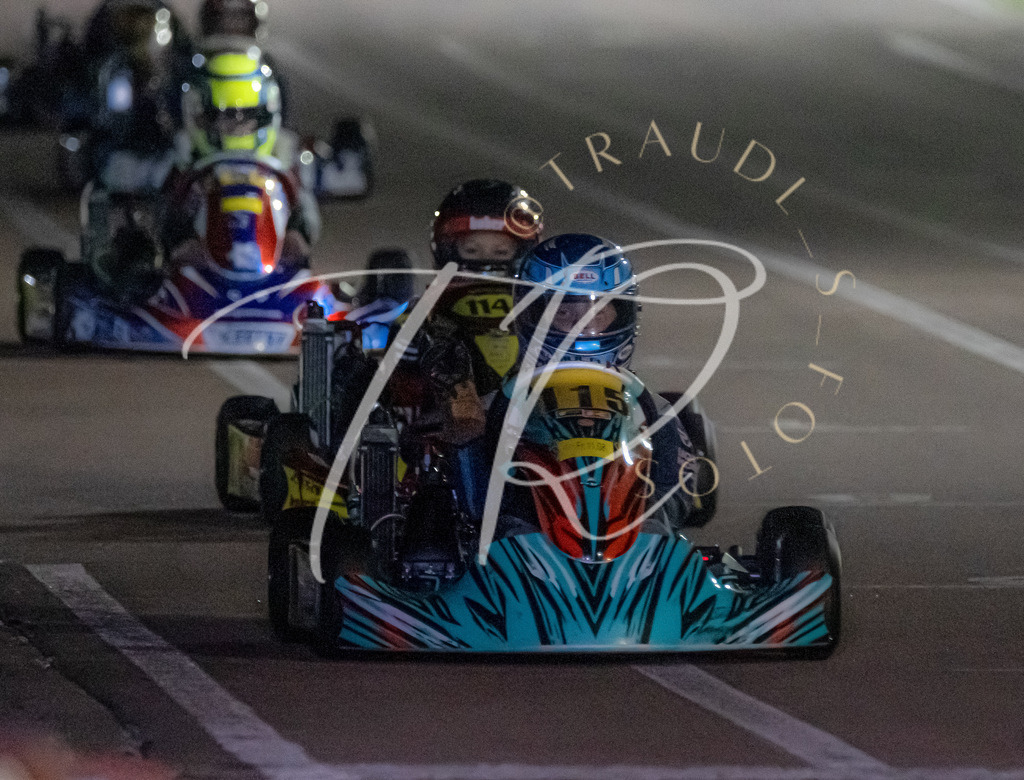 542D06A7-E0EC-4D8E-8693-D2A1B4282D2D | traudl_s_fotos